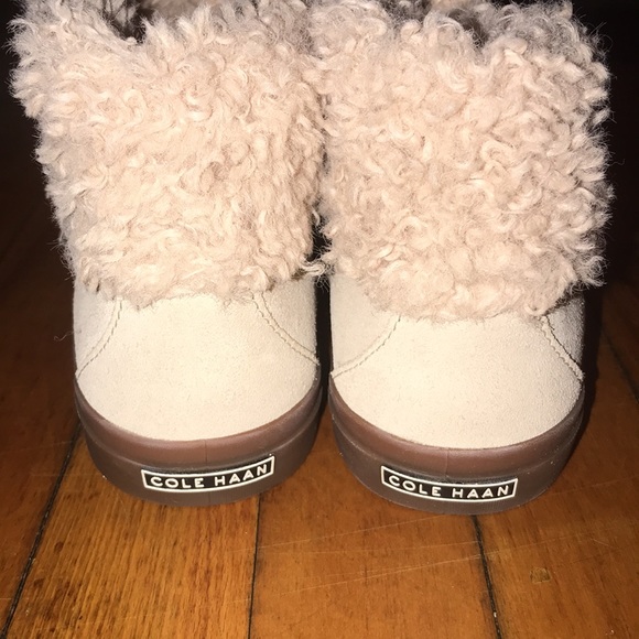 NWT💥 Cole Haan Women's Nantucket Faux Shearling Cozy Ankle Boots Sz. 8.5 - Picture 4 of 7